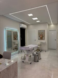 1aa33008-829f-4903-9c4c-6e90b15abdf3